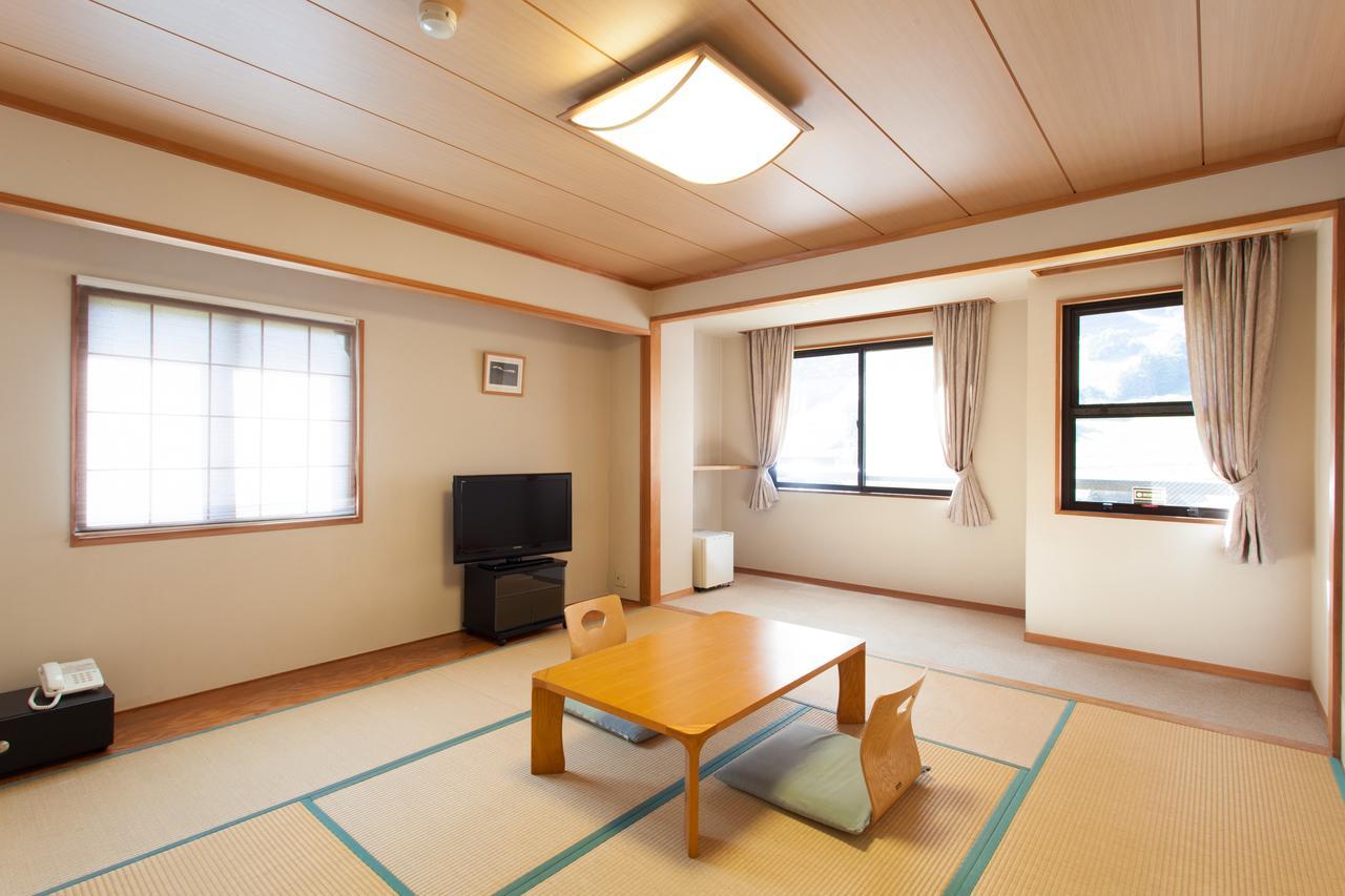 Schole Hakuba Hotell Exteriör bild